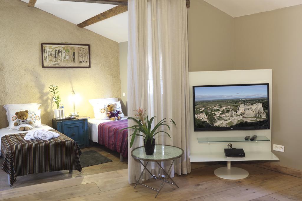 La Casa De Boulbon Bed and Breakfast Kamer foto