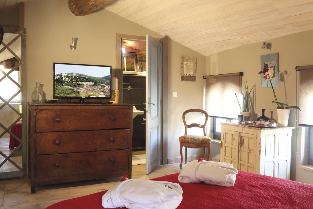 La Casa De Boulbon Bed and Breakfast Kamer foto
