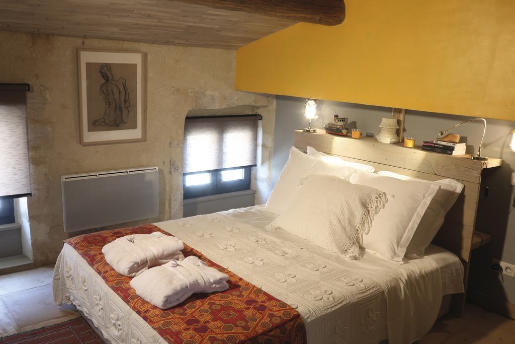 La Casa De Boulbon Bed and Breakfast Kamer foto